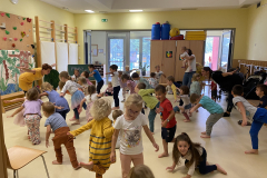 Pravljična joga - Mese jóga